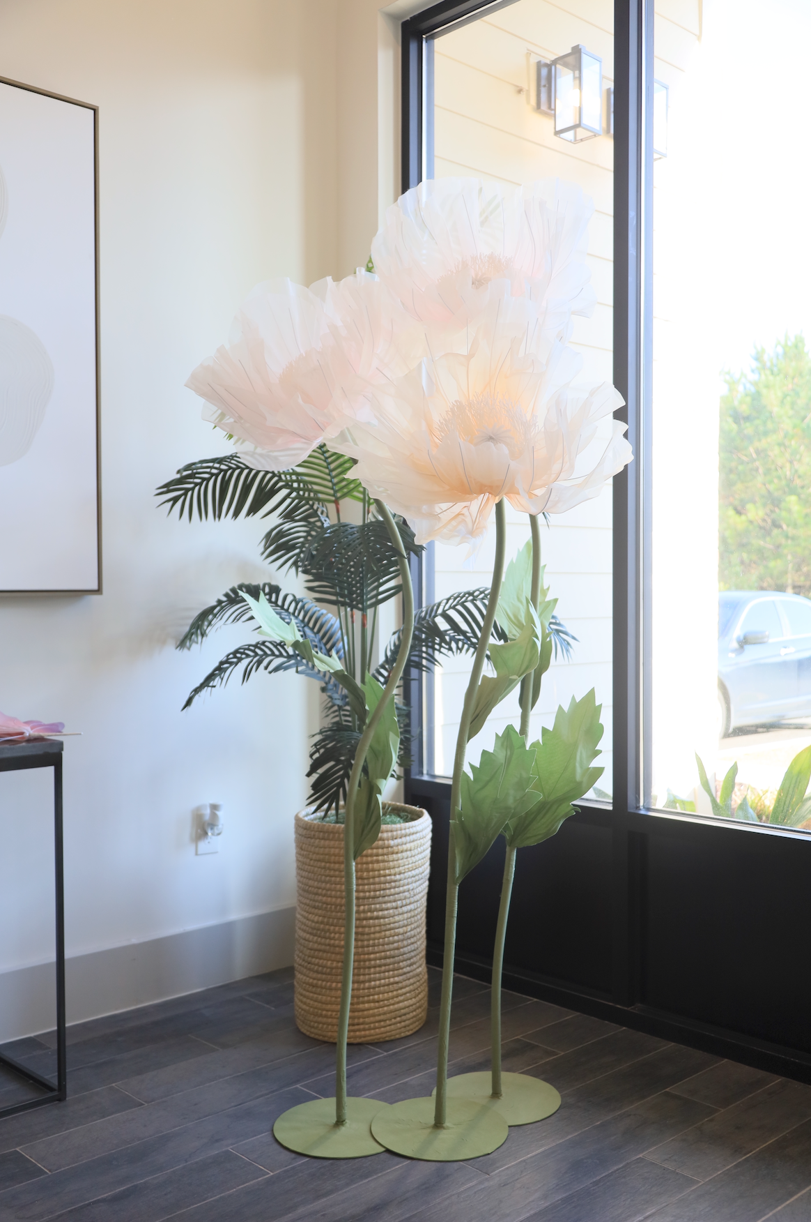 Ivory Shades Giant Flower