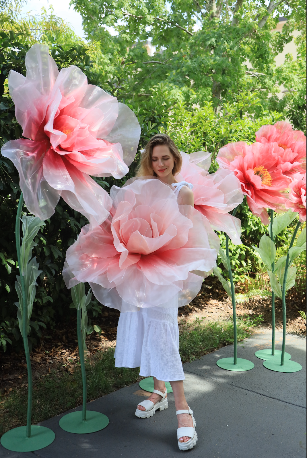 free standing giant flowers for sale
