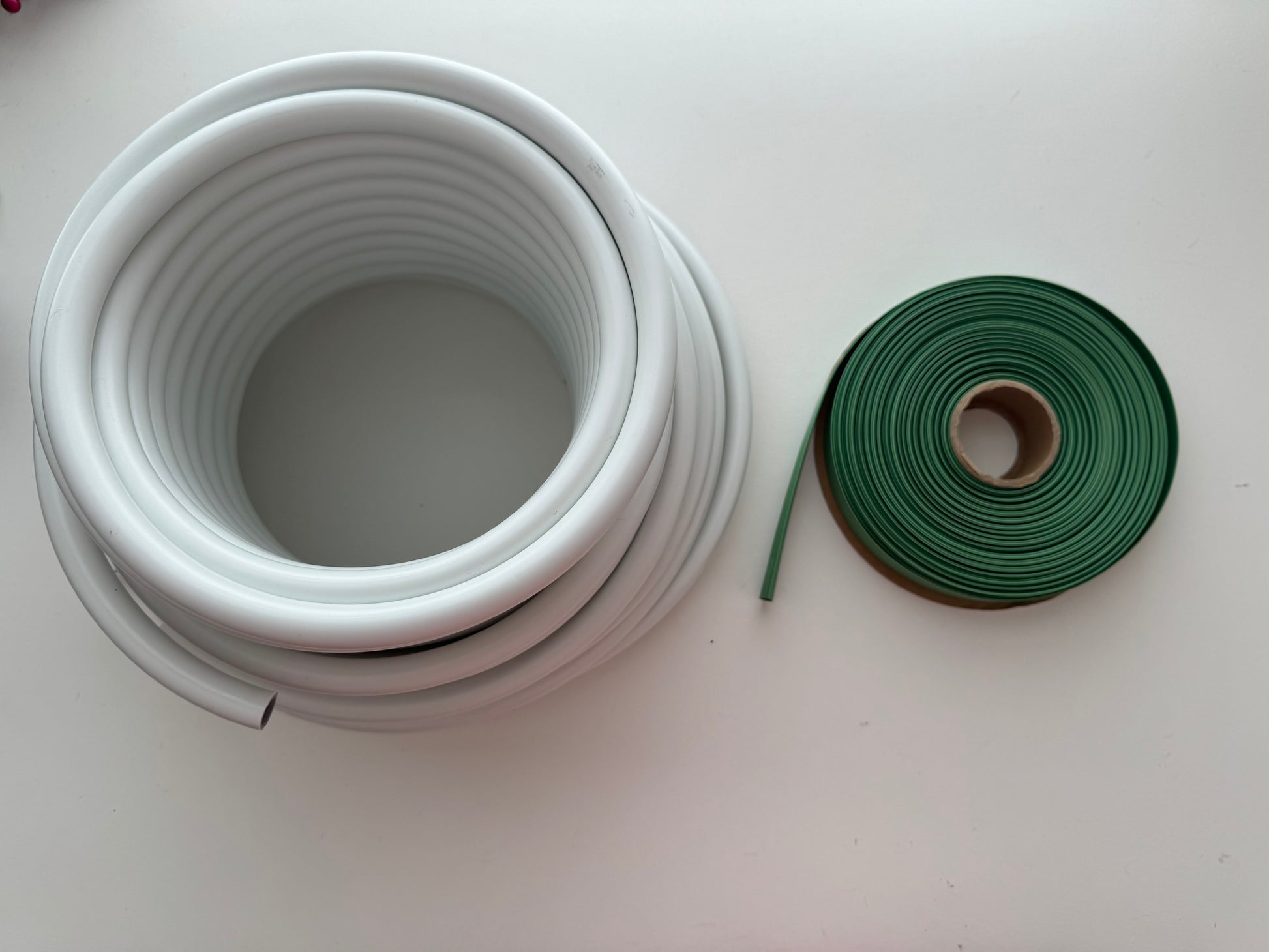 Green Casing for Giant Flowers Stems near flexible pipe 20mm