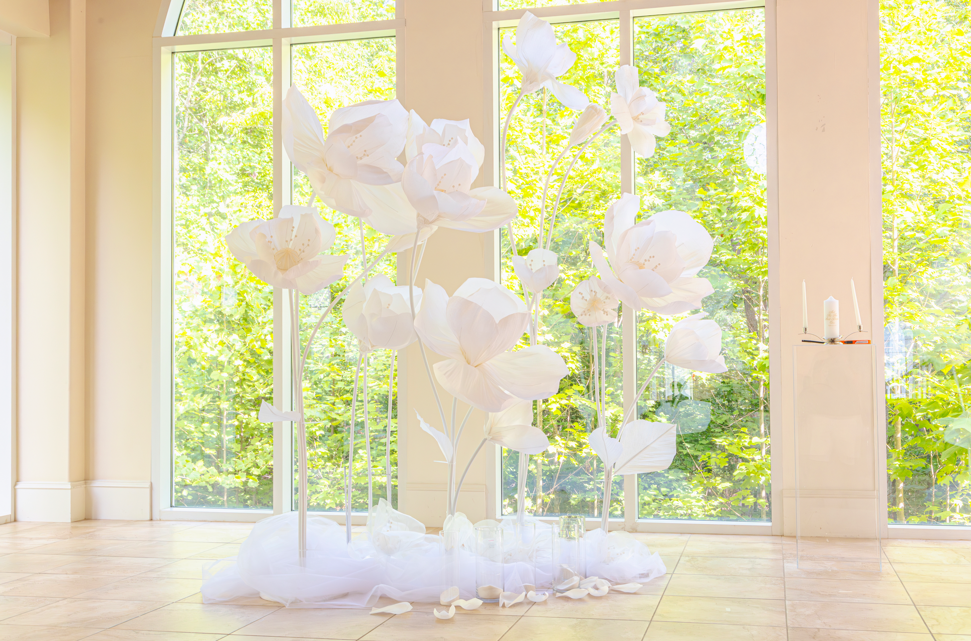 Ashton Gardens Giant White Flowers for wedding