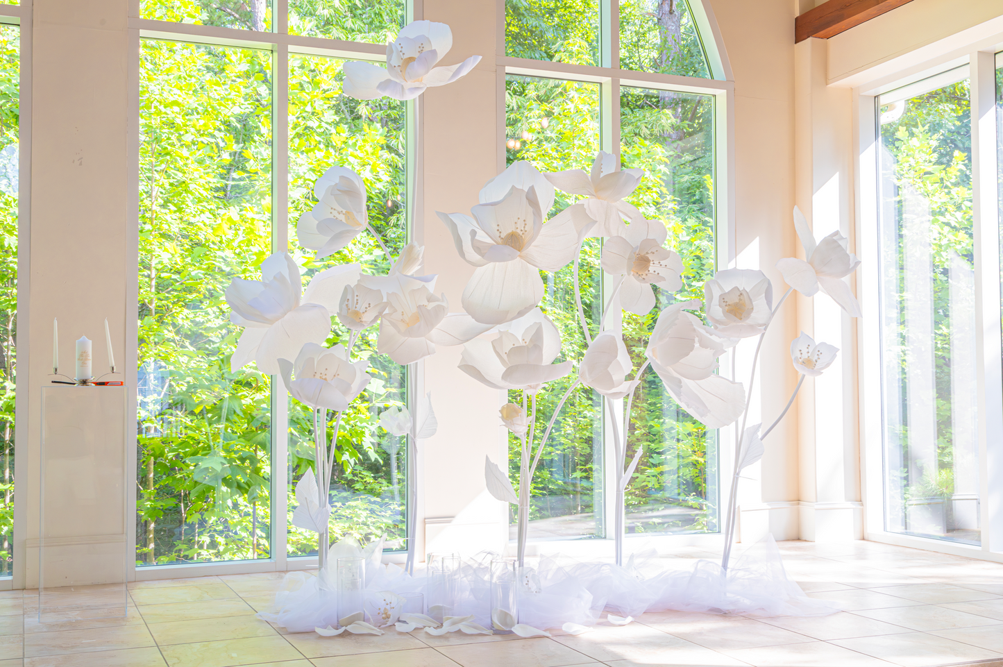 Giant White Flowers for wedding decoration