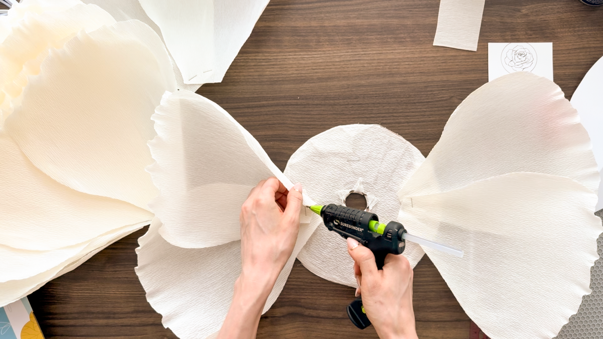 Assembling large flower petals with hot glue