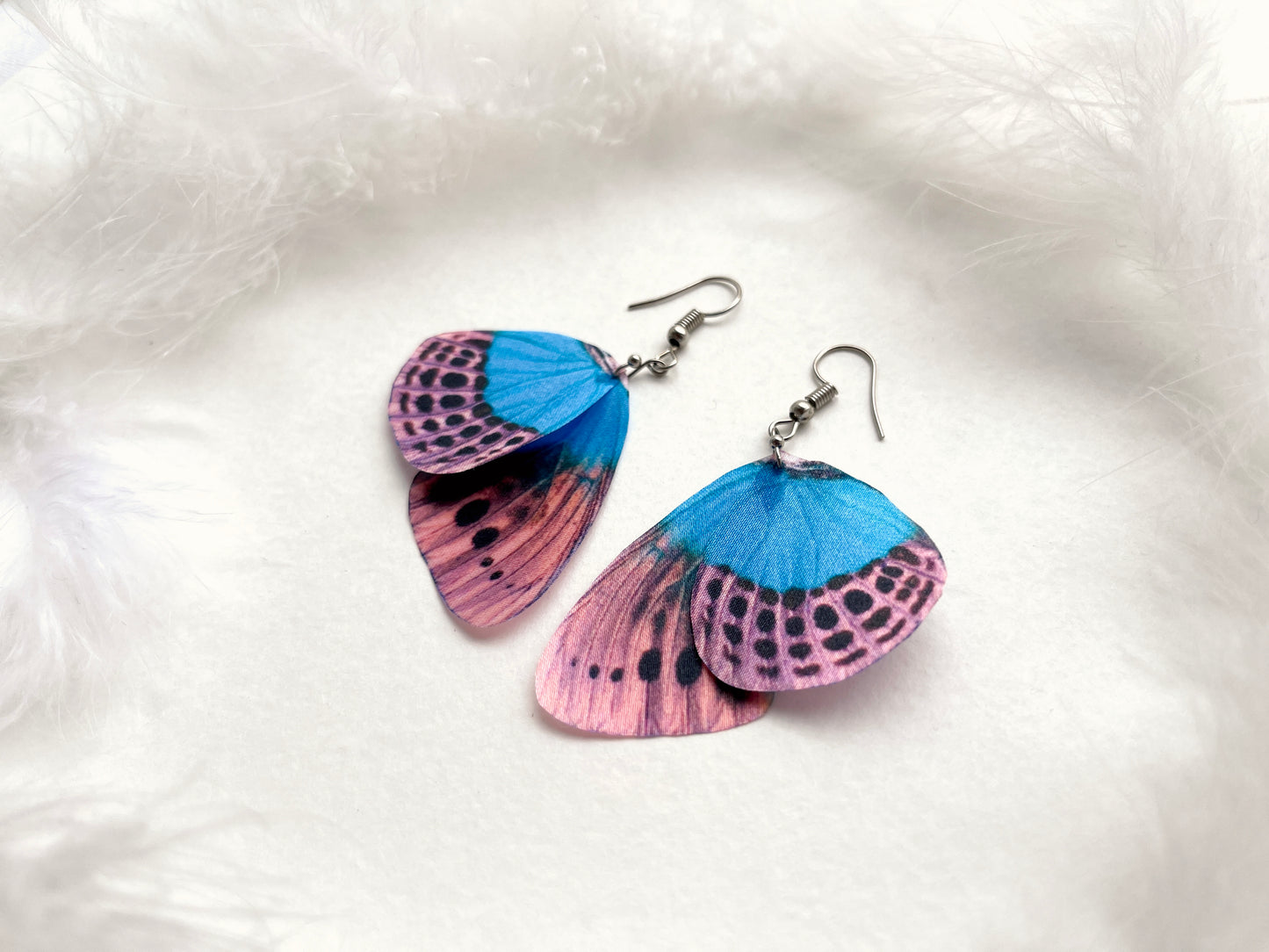 Mariposa butterfly earrings in pink and leopard design